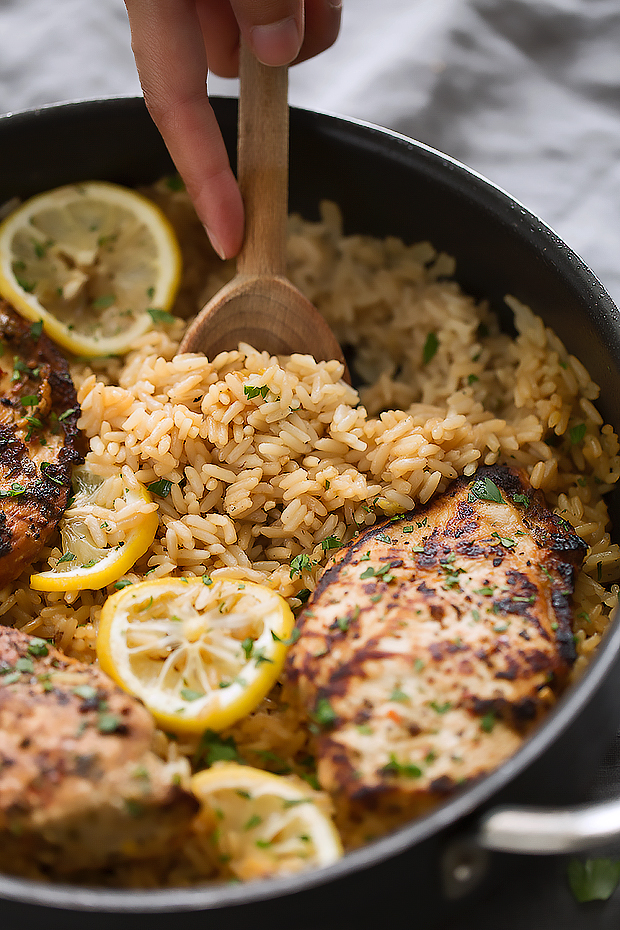 One Pot Greek Chicken and Rice Pilaf - a simple one pot dinner that's ready in 45 minutes and tastes lemon/herby fresh! #ricepilaf #onepotmeals #onepanmeals #skilletchicken #chickendinner | Littlespicejar.com