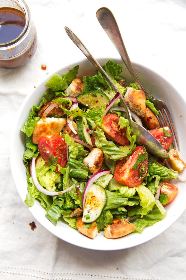 Lebanese Fattoush Salad with Lemon Pomegranate Dressing - This salad is bold and flavorful topped with homemade pita chips and a zippy middle eastern style dressing #fattoush #fattoushsalad #lebanese | Littlespicejar.com