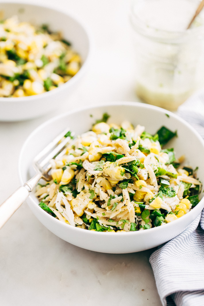 Roasted Corn Chicken Orzo Salad with Garlic Lime Vinaigrette - a simple, clean salad with no creamy dressings. This is perfect to meal prep for the week. #mealprep #healthysalad #chickensalad #pastasalad | Littlespicejar.com