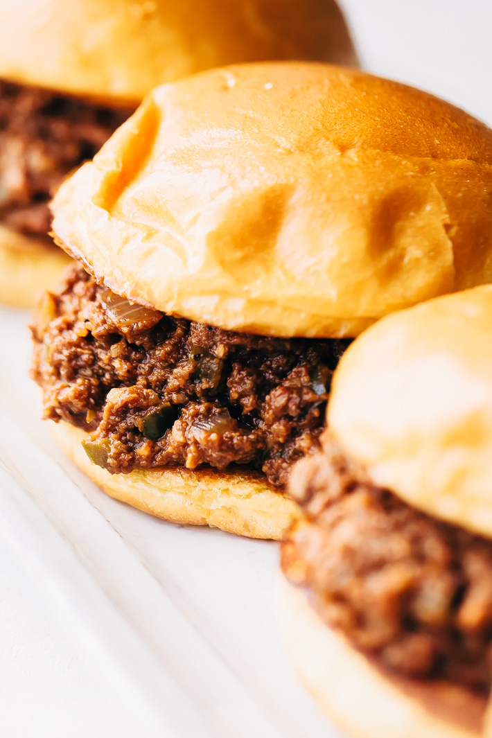 You Won't Believe It's Meatless Sloppy Joes - loaded with tons of flavor and texture these taste just like the real thing only they're completely vegan friendly! #vegan #vegansloppyjoes #meatlesssloppyjoes #meatlessmonday #vegetarian | Littlespicejar.com