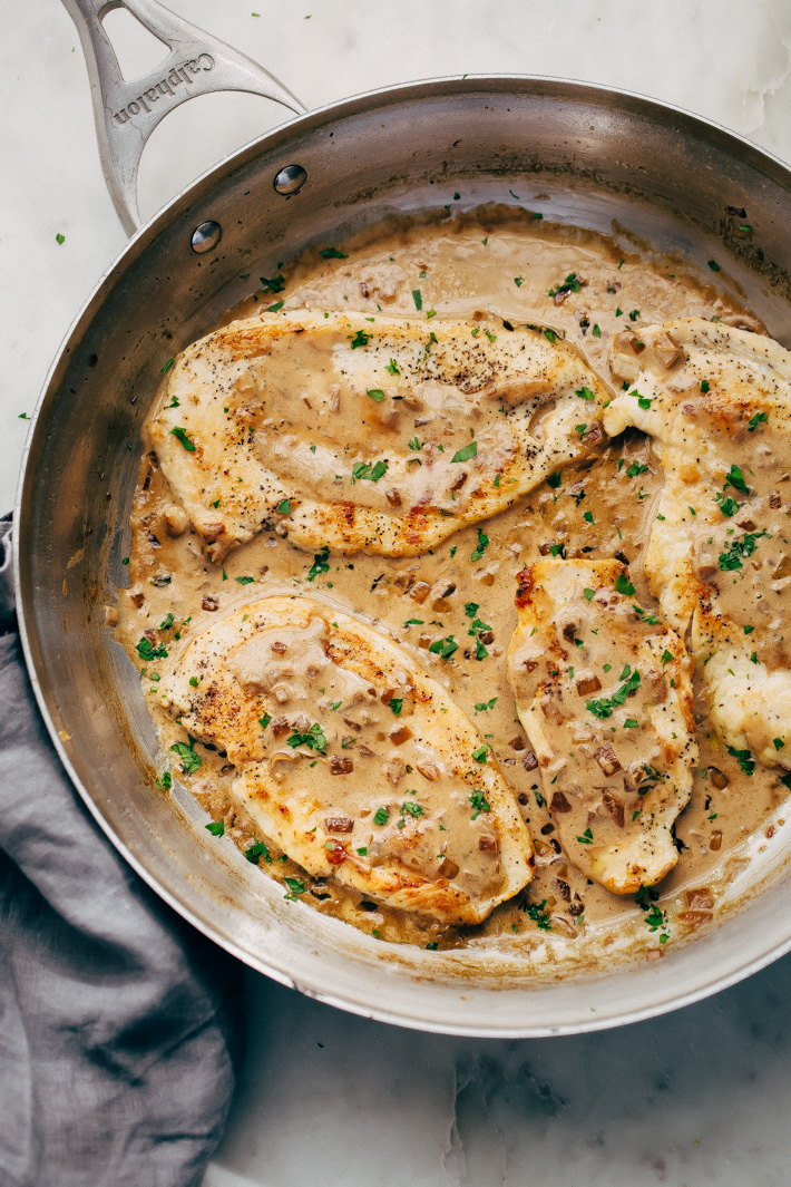 Skillet Chicken with Balsamic Caramelized Onion Cream Sauce - this recipe has the most delicious sauce of LIFE! #skilletchicken #chickendinner #caramelizedonioncreamsauce #balsamiccreamsauce | Littlespicejar.com