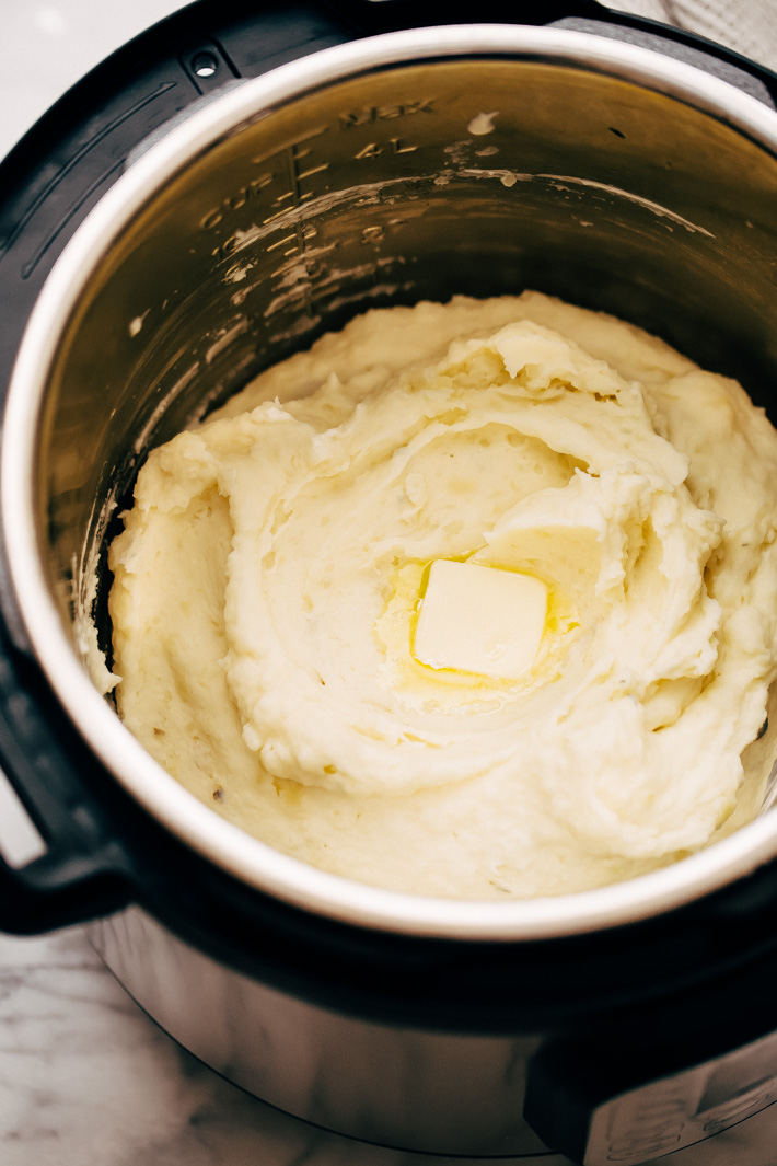 20 minute garlic herb instant pot mashed potatoes
