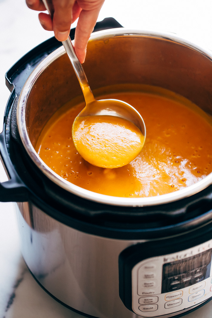 Instant Pot Cajun Butternut Squash Soup - a simple soup where you just toss it all into the instant pot and sit back! SO EASY AND SO DELISH! #instantpot #butternutsquashsoup #buttternutsquash #instapotsoup | Littlespicejar.com