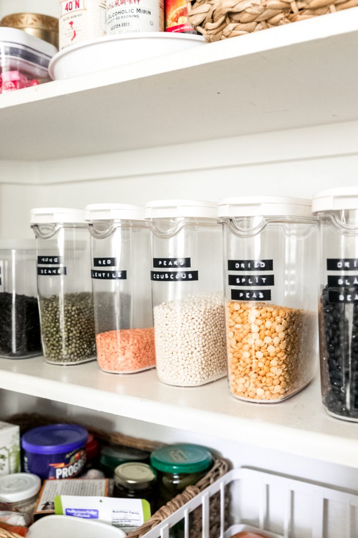 10 Steps For Organizing Your Pantry (and Keeping it that way!) - Organize your pantry like a pro with these 10 easy steps! It'll make your life so much easier! #kitchen101 #organizing101 #howtoorganizeyourpantry #organizeyourpantry #kitchenpantryorganization #kitchenpantry #cleanup | Littlespicejar.com
