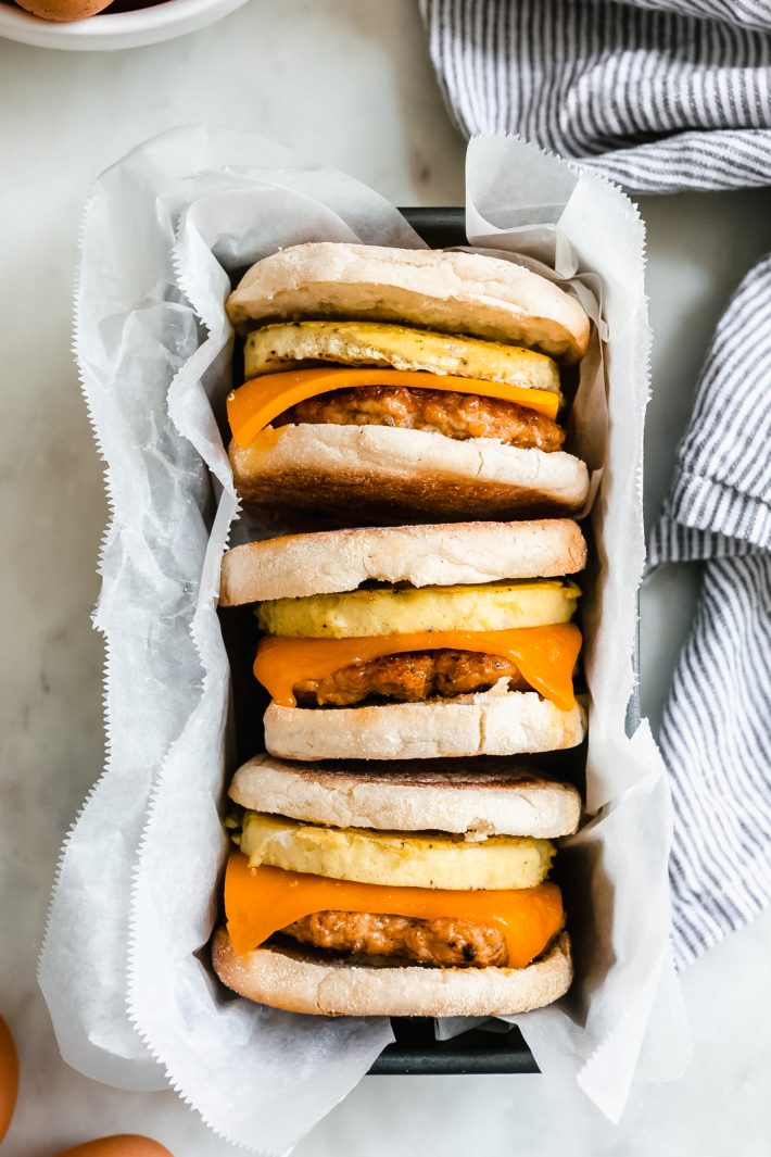 Freezer Breakfast Sandwiches with Chicken Sausage, Egg, and Cheese - ready to go when you are and they're freezer or refrigerator friendly! #breakfastsandwich #freezersandwiches #sausageeggandcheese #eggmcmuffins | Littlespicejar.com