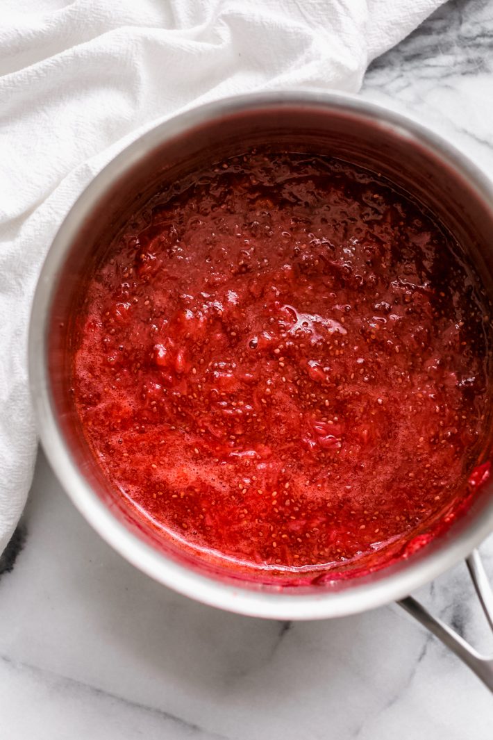 Super Quick Chia Seed Jam - Learn how to make homemade chia seed jam using all sorts of different fruit! This jam is much healthier than traditional jam and tastes great! #chiaseedjam #chiajaam #homemadejam #jamrecipe #chiaseedjamrecipe | Littlespicejar.com