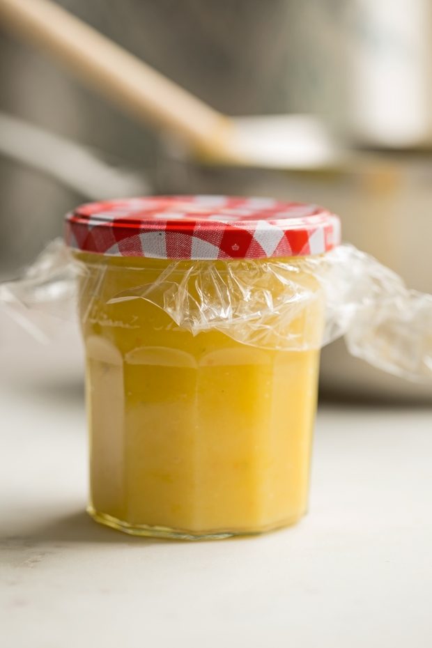 Easy Citrus Lemon Curd - made with meyer lemons and limes! No need for special equipment, this recipe is super easy to make! #lemoncurd #limecurd #citruscurd | Littlespicejar.com