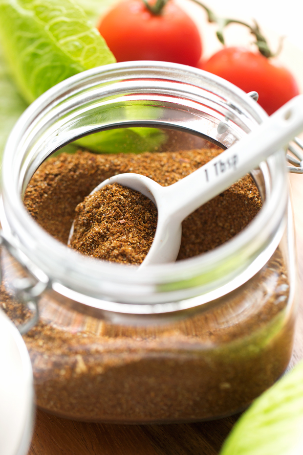Big Batch Homemade Taco Seasoning - Learn how to make taco seasoning at home with ingredients you already have in your pantry! #taco #tacoseasoning #seasoning #homemade | Littlespicejar.com