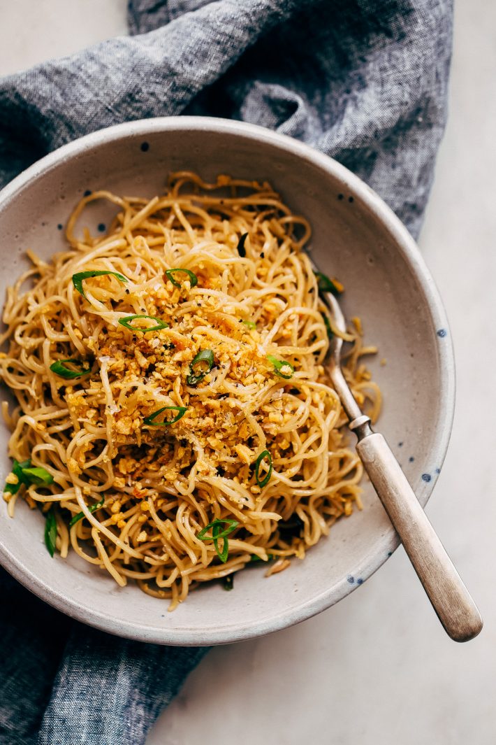 Crazy Good Quick Garlic Noodles - a quick 15 minute recipe for garlic noodles! These noodles are a fusion recipe and have the BEST flavor! #garlicnoodles #quickgarlicnoodles #garlicspaghetti #pasta #noodles | Littlespicejar.com