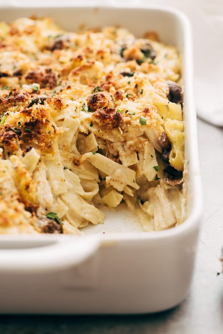 Cozy Creamy Chicken Tetrazzini - learn how to make the best chicken tetrazzini ever! A creamy white sauce with tons of shredded chicken, mushrooms, and cheese! #chickentetrazzini #turkeytetrazzini #noodlebake #casserole #easter #tetrazzini | LIttlespicejar.com