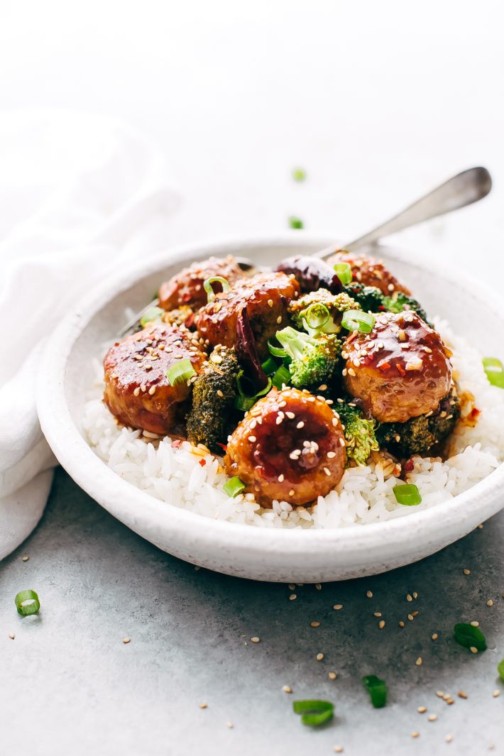General Tso's Chicken Meatballs - learn how to turn a classic takeout dish into meatballs! You can serve this as a main meal or as an appetizer! #generaltsoschicken #generaltsos #chickenmeatballs #meatballs #takeout | Littlespicejar.com