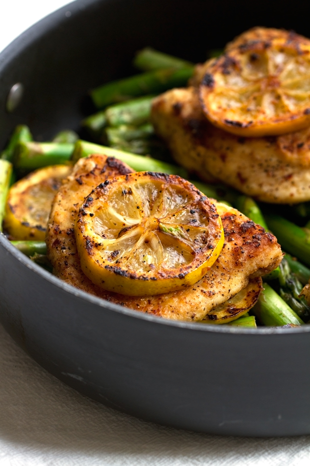 Simple Lemon Chicken with Asparagus