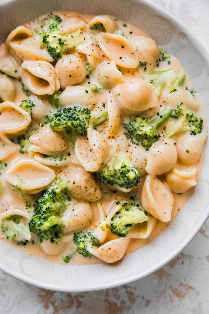 cheddar broccoli pasta in bowl